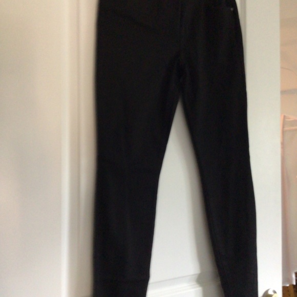 Cabi Skinny Black Jeans - Picture 2 of 2